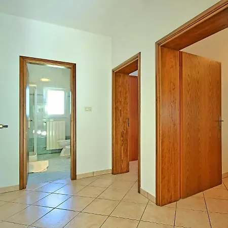 Nino-2 Apartment *